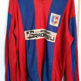FK Kneževac Kijevo Beograd Home football shirt (unknown year) sponsored by Graditelj