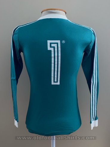 Vasco da Gama Goalkeeper football shirt 1978