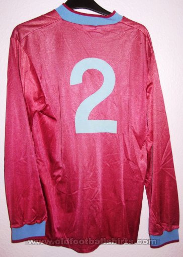 Station Hotel FC Home football shirt 1988 - 1989