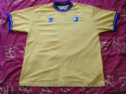 Mansfield Town Home football shirt 1999 - 2000