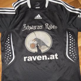 FCJ Alt-Ottakring Home football shirt (unknown year) sponsored by raven.at