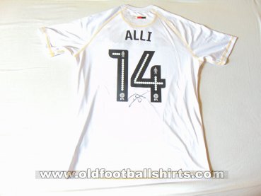 Milton Keynes Dons Home camisa de futebol 2016 - 2017