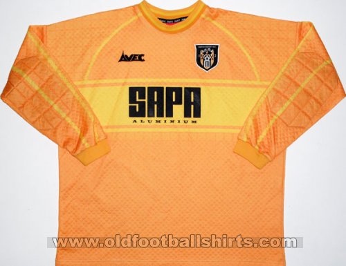 Notts County Goalkeeper football shirt 1999 - 2000