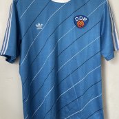 Third football shirt 1984 - 1986