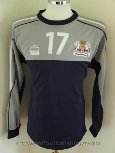 Peterborough United Training/Leisure football shirt (unknown year)