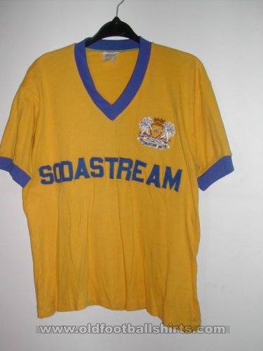 Peterborough United Uit  voetbalshirt  1982 - 1983
