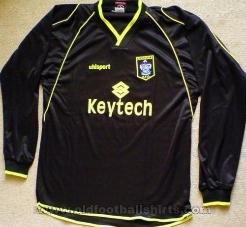 Rochdale Away football shirt 2004 - 2005