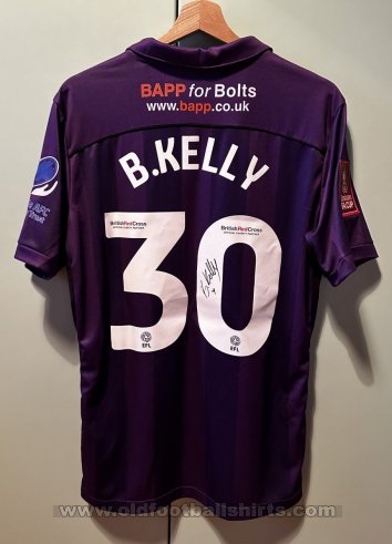 Rochdale Goalkeeper football shirt 2022 - 2023