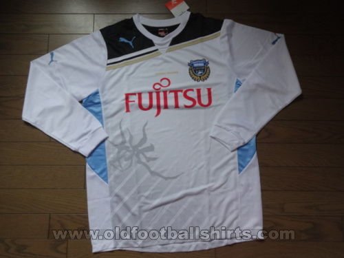 Kawasaki Frontale Away football shirt 2011