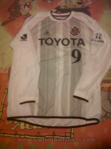 Nagoya Grampus Eight Home football shirt 2003