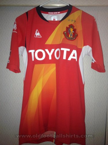 Nagoya Grampus Eight Home football shirt 2014