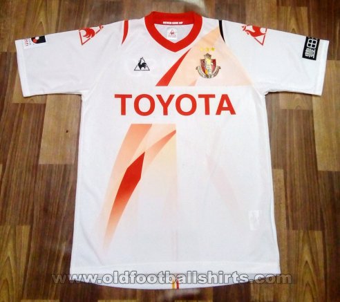 Nagoya Grampus Eight Borta fotbollströja 2013
