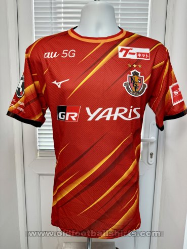 Nagoya Grampus Eight Home חולצת כדורגל 2021
