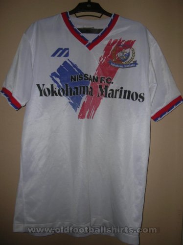 Yokohama F. Marinos Training/Leisure football shirt 1993 - 1995