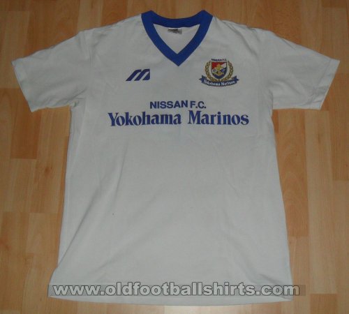 Yokohama F. Marinos Training/Leisure football shirt 1993 - 1999