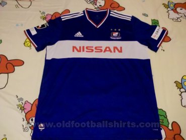 Yokohama F. Marinos Home football shirt 2019