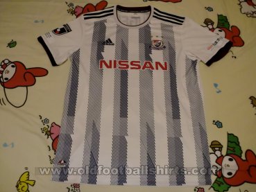 Yokohama F. Marinos Away football shirt 2019
