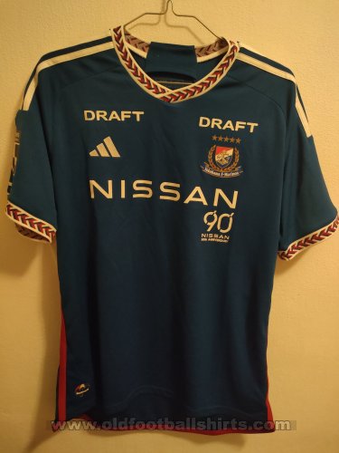 Yokohama F. Marinos Home football shirt 2024