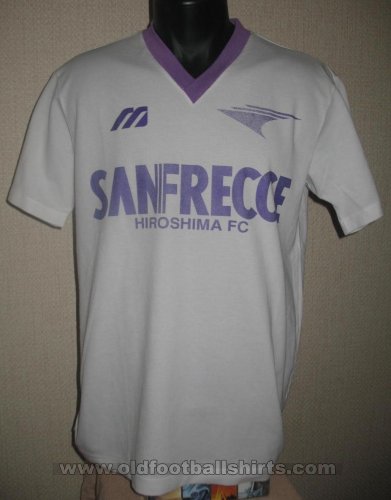 Sanfrecce Hiroshima Home football shirt (unknown year)