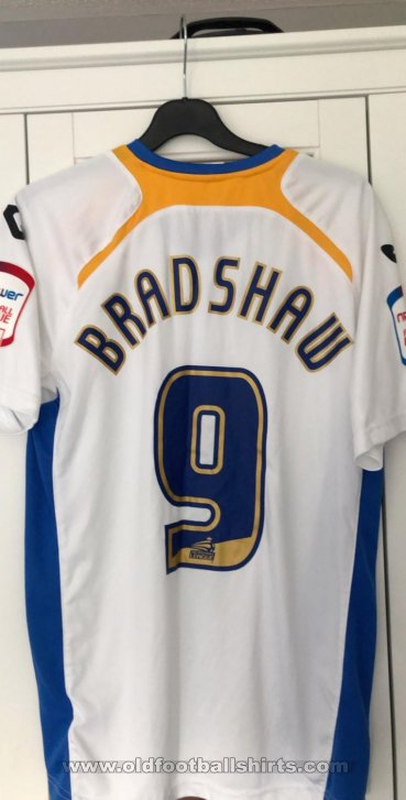 Shrewsbury Town Away baju bolasepak 2012 - 2013