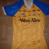 Third football shirt 1986