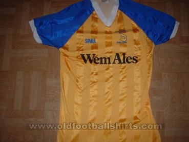 Shrewsbury Town Third football shirt 1986