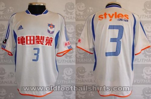  Albirex Niigata Home football shirt 2004 - 2005