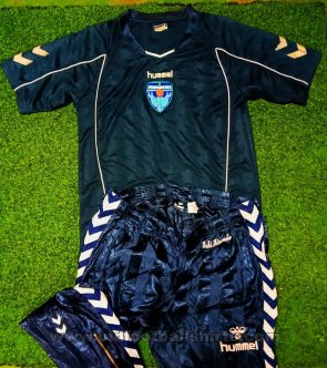 Yokohama F.C. Borta fotbollströja (unknown year)
