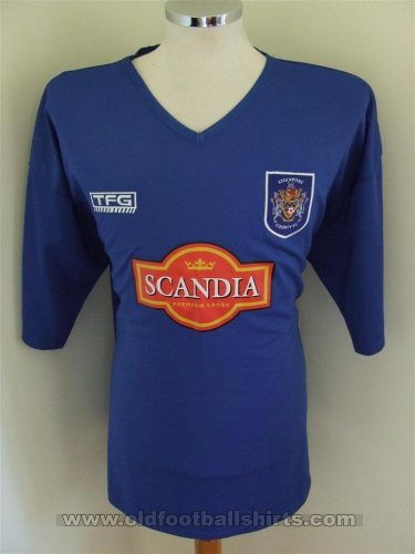 Stockport County Home football shirt 2004 - 2006