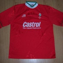 Swindon Town Home football shirt 1995 - 1997 sponsored by Castrol