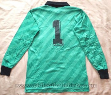 Swindon Town Goalkeeper football shirt 1987 - 1988