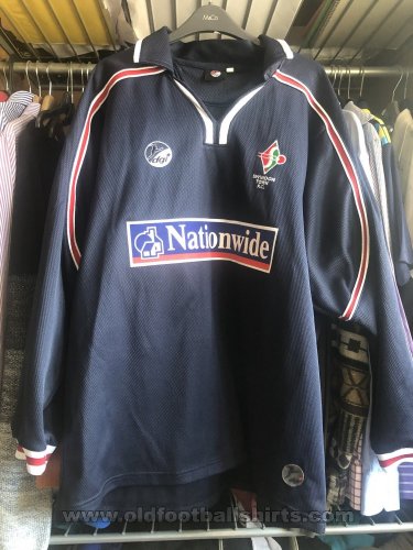 Swindon Town Away football shirt 2002 - 2003