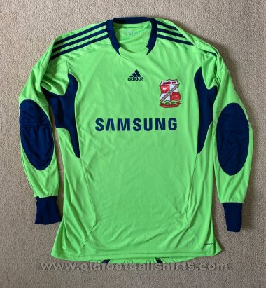 Swindon Town Goalkeeper football shirt 2011 - 2012