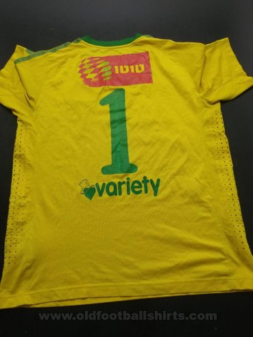 Maccabi Haifa Goalkeeper football shirt 2012 - 2013