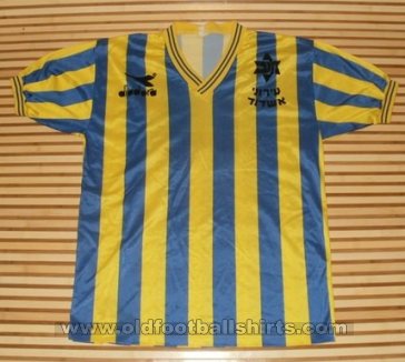 Ashdod Home football shirt 1981 - 1983