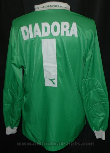 Ashdod Goalkeeper football shirt 2000 - 2001