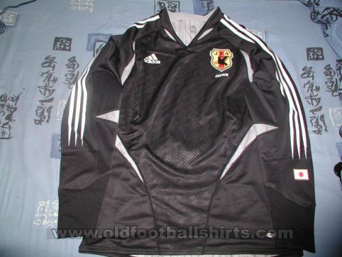 Japan Goalkeeper football shirt 2004 - ?