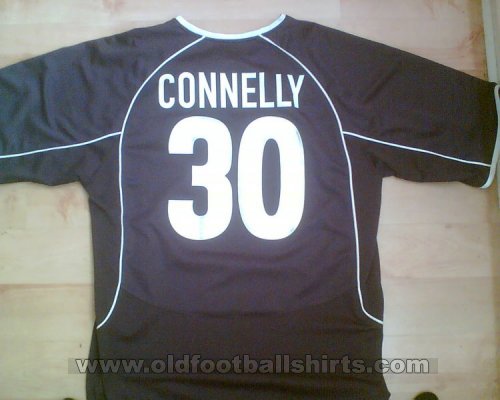 Harchester United Home football shirt 2004 - 2005