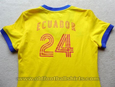 Ecuador Training/Leisure football shirt 1998 - 2006