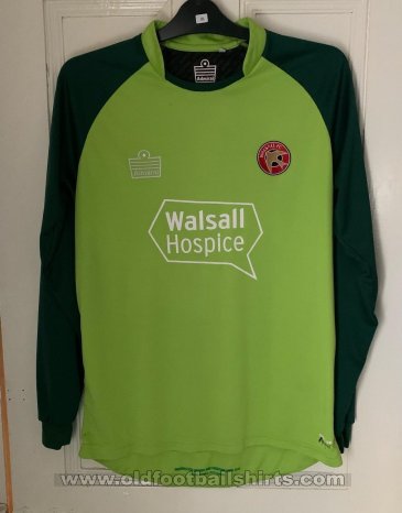 Walsall Goalkeeper football shirt 2009 - 2010
