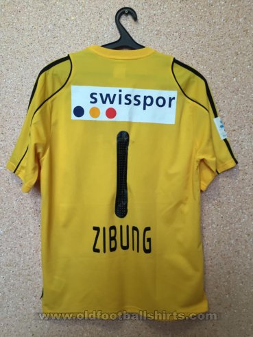 Luzern Goalkeeper football shirt 2009 - 2011
