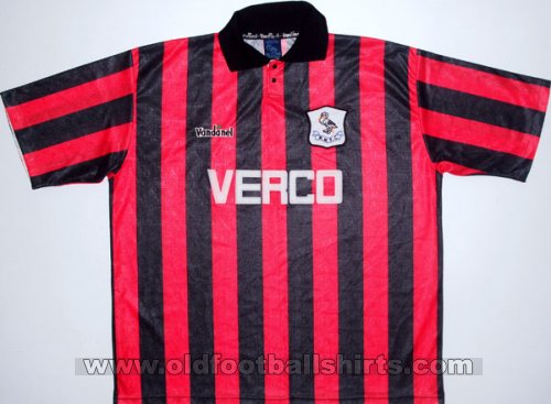 Wycombe Wanderers Borta fotbollströja 1994 - 1995