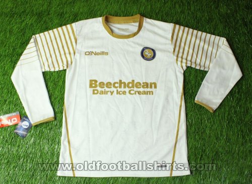 Wycombe Wanderers Goalkeeper football shirt 2016 - 2017