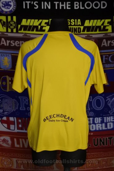 Wycombe Wanderers Third football shirt 2009 - 2010