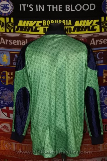 Wycombe Wanderers Goalkeeper football shirt 1993 - 1994