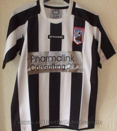 Maidenhead United Home football shirt 2009 - 2010