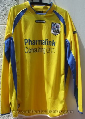 Maidenhead United Away football shirt 2011 - 2012