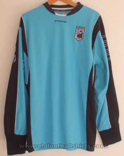 Maidenhead United Goalkeeper football shirt 2008 - 2009