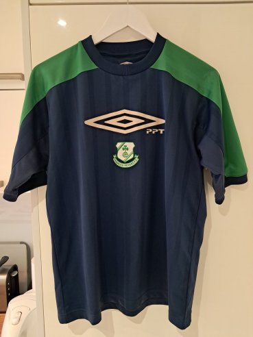 Shamrock Rovers Training/Leisure football shirt (unknown year)