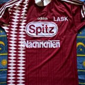 Away football shirt 1994 - 1995